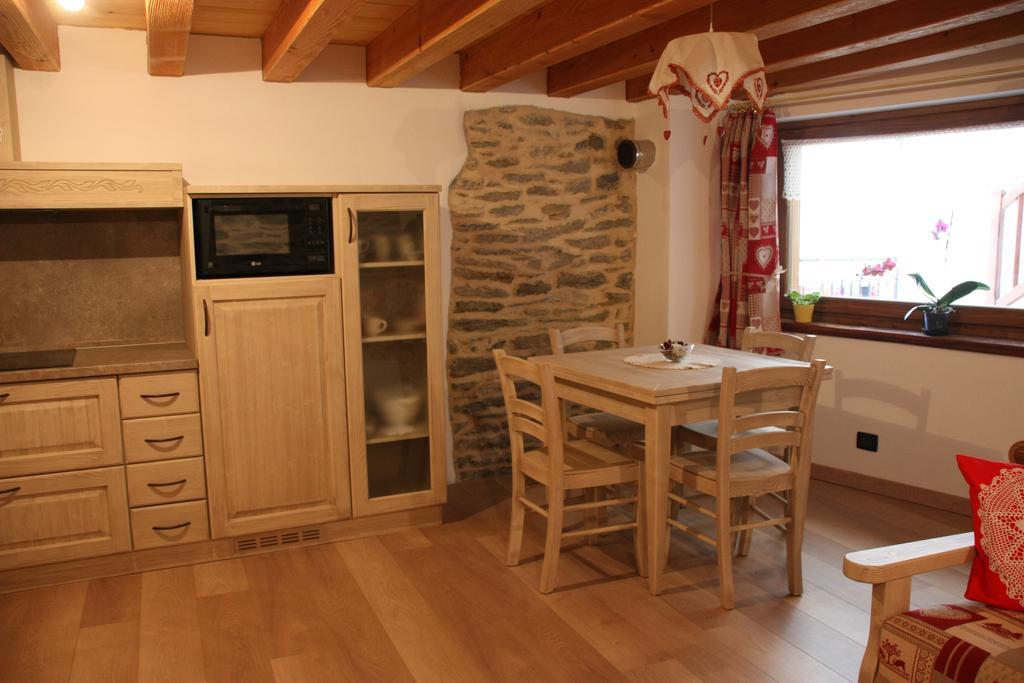Ferienwohnung Lo Trapei Aosta Zimmer foto