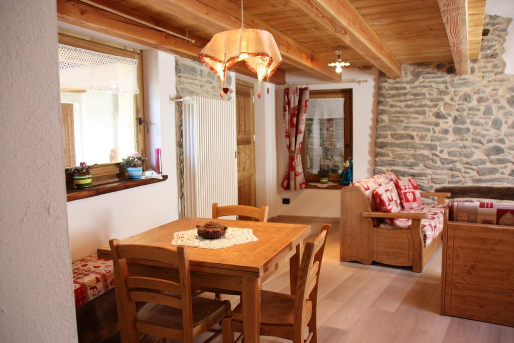 Ferienwohnung Lo Trapei Aosta Zimmer foto